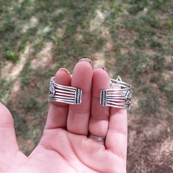 New Moss Agate, Peridot Silver Skull Bracelet. - Picture 5 of 7